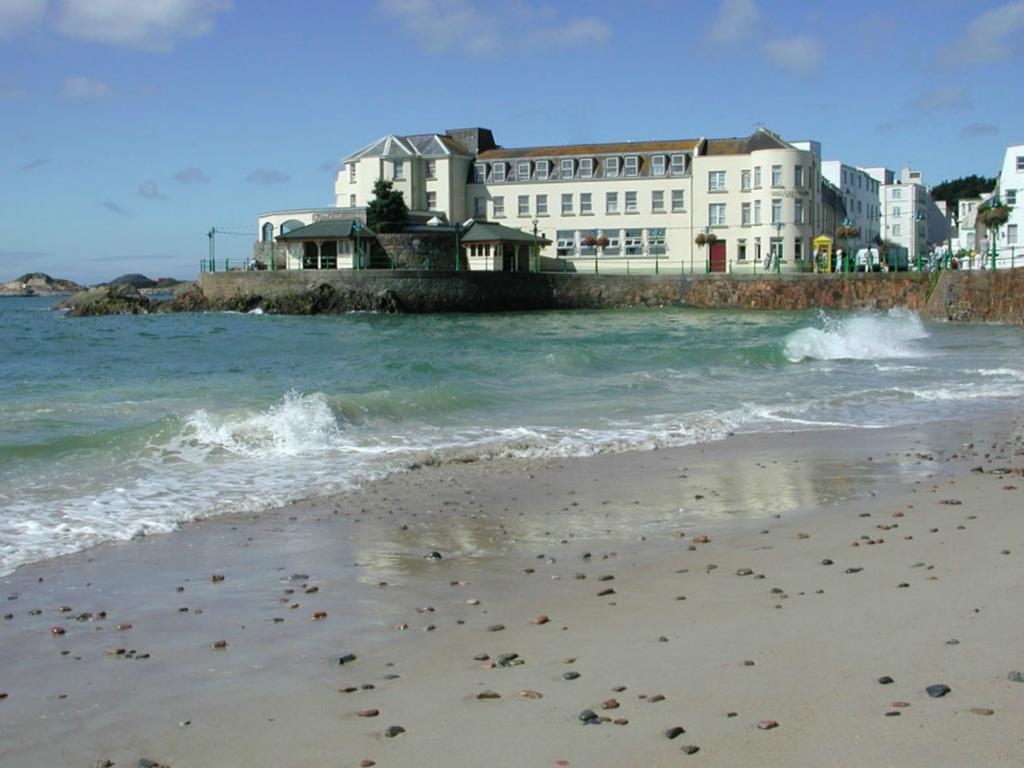 Fort D'Auvergne Hotel Saint Helier Exterior photo